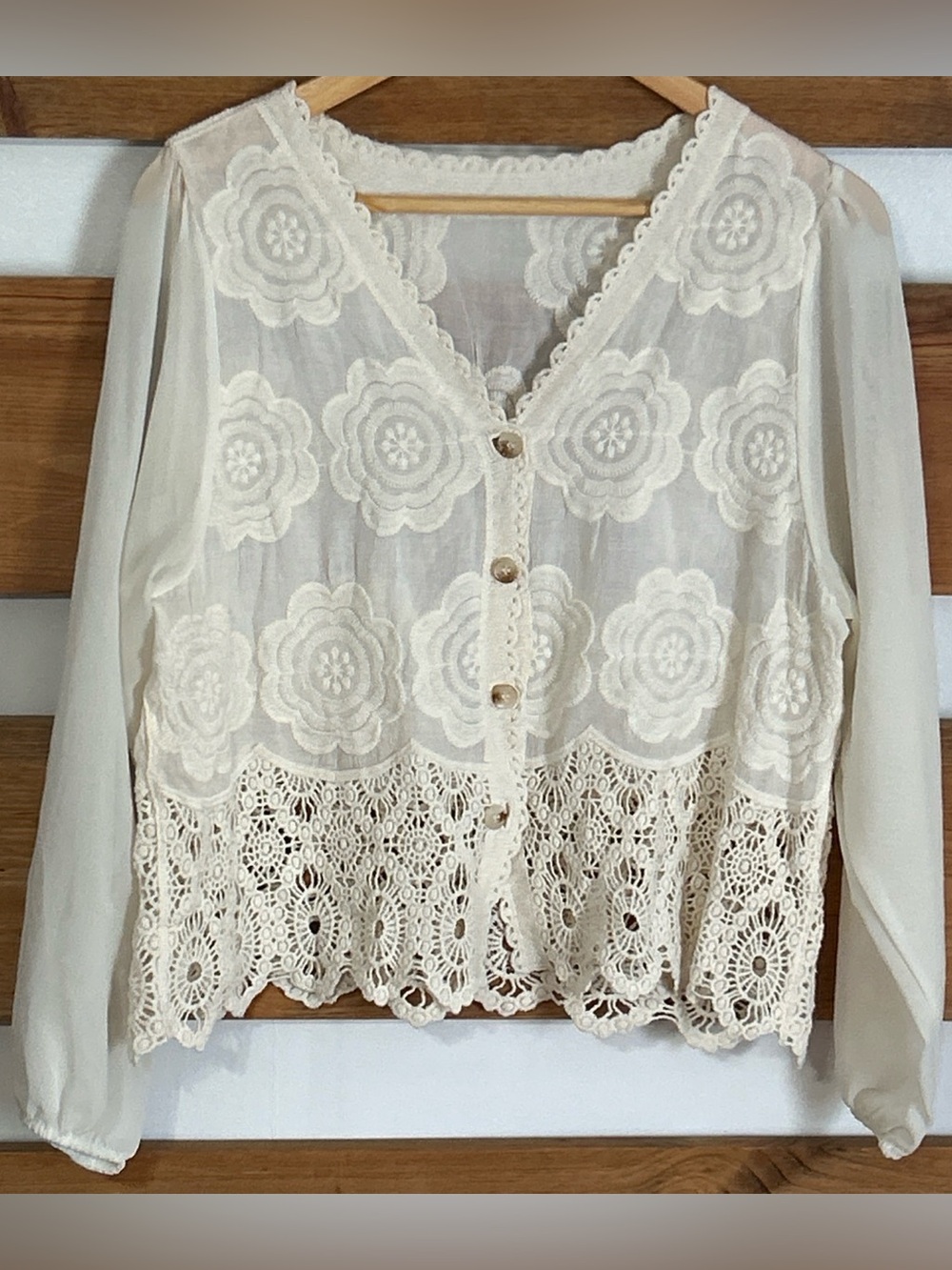 Jianhu Boho Button Down Sheer Blouse Crochet & Lace Cropped Women's Size Large